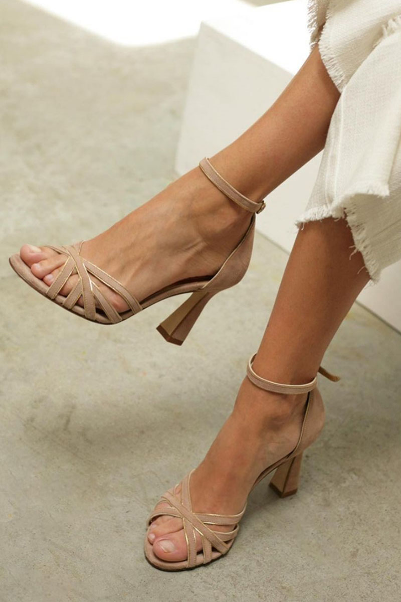 Sandalias Patchwork Cómodas y Elegantes