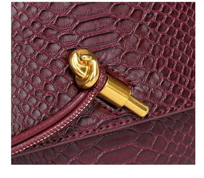 Bolso Dorado Elegancia