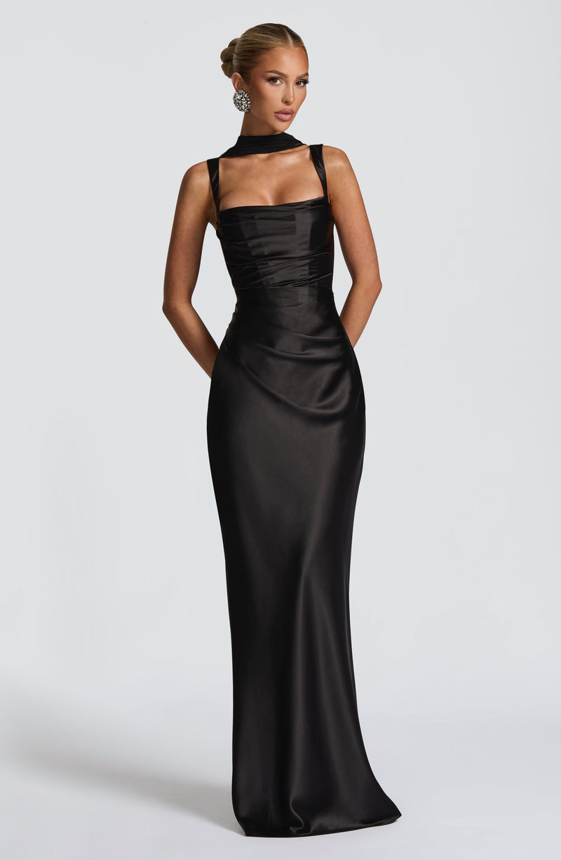 Vestido saten con escote