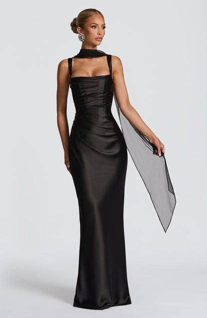 Vestido saten con escote