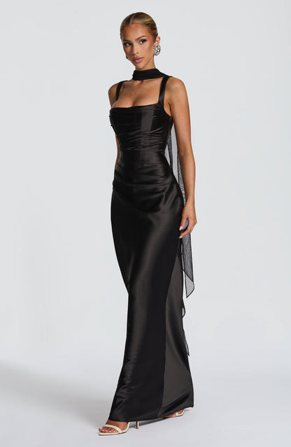 Vestido saten con escote