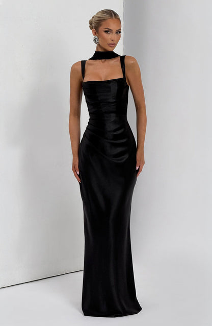 Vestido saten con escote