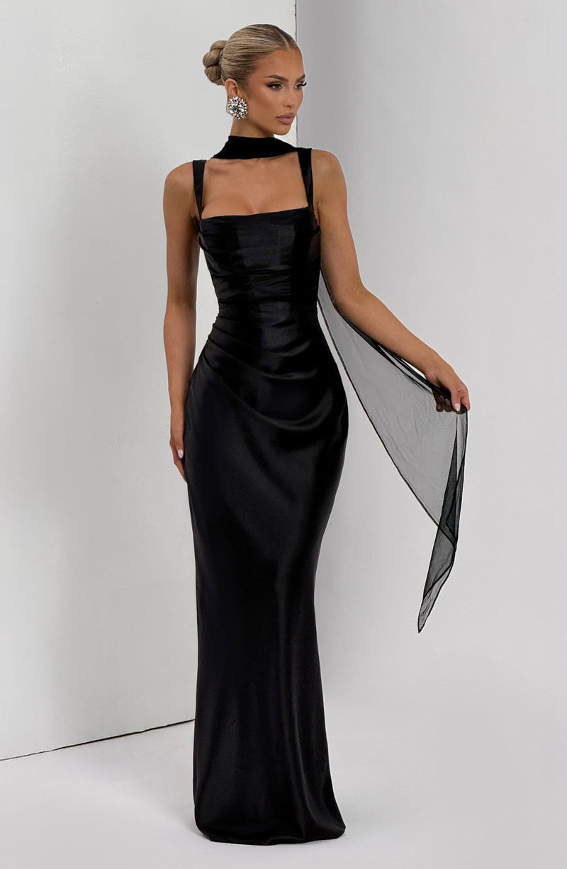 Vestido saten con escote