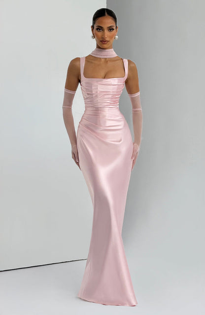 Vestido saten con escote