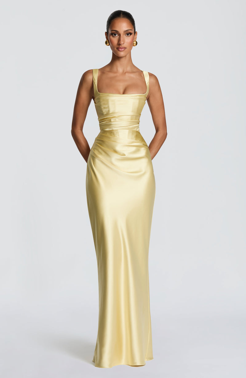 Vestido saten con escote