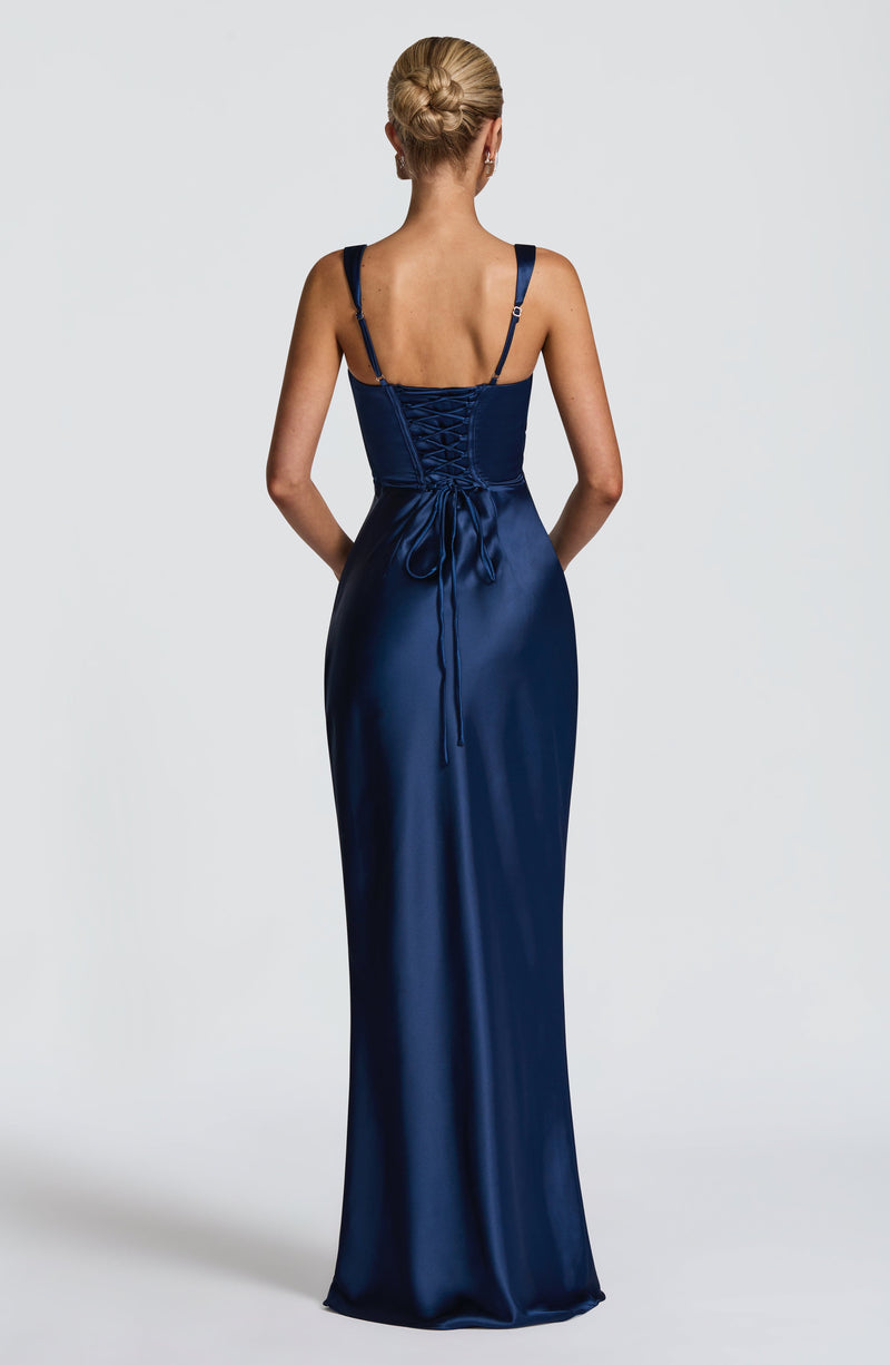 Vestido saten con escote