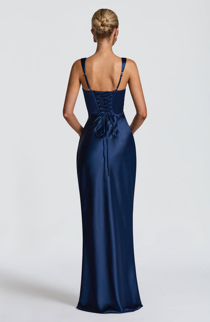 Vestido saten con escote