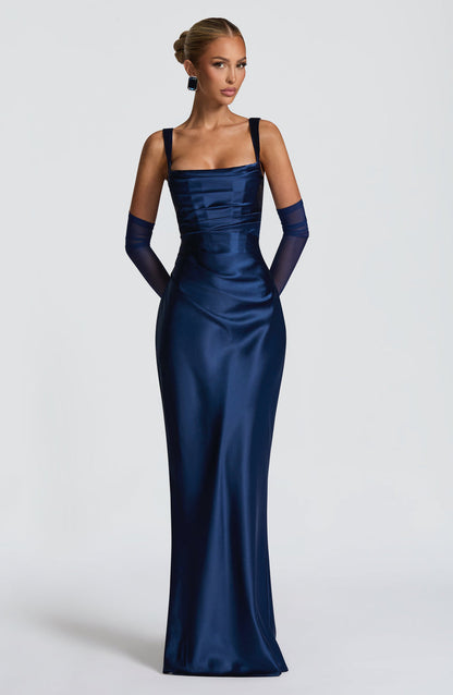 Vestido saten con escote