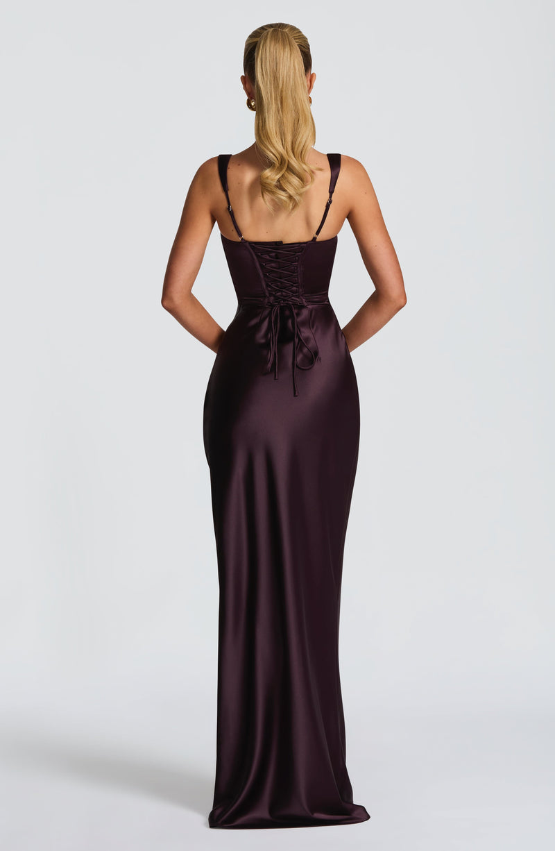 Vestido saten con escote
