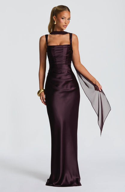 Vestido saten con escote