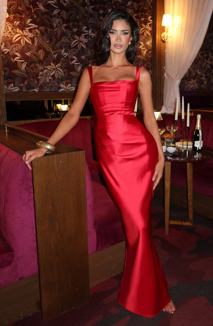 Vestido saten con escote